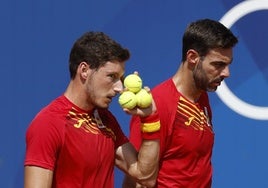 Marcel Granollers y Pablo Carreño, esta tarde, en su último partido en París