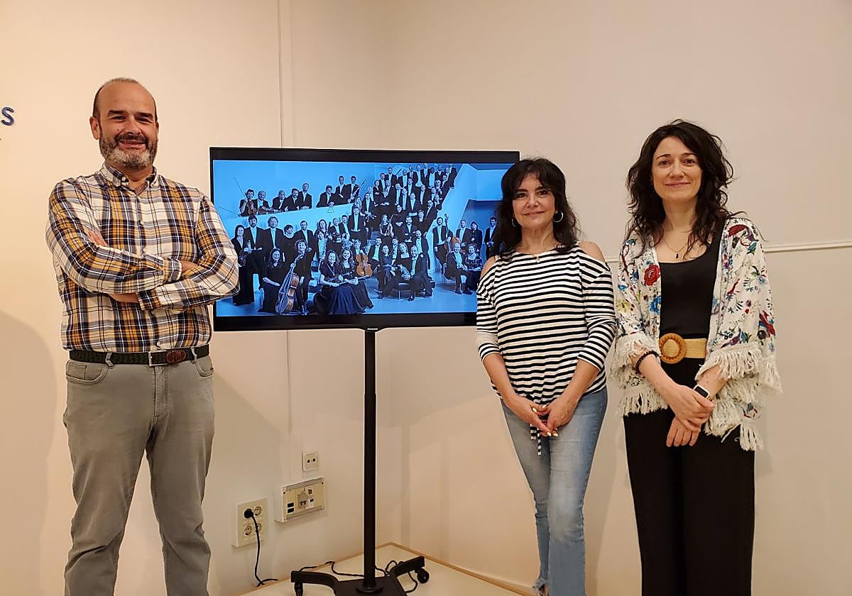 Rubén Díez, Yolanda Alonso y Noelia Rodiles, ayer en la presentación del concierto.