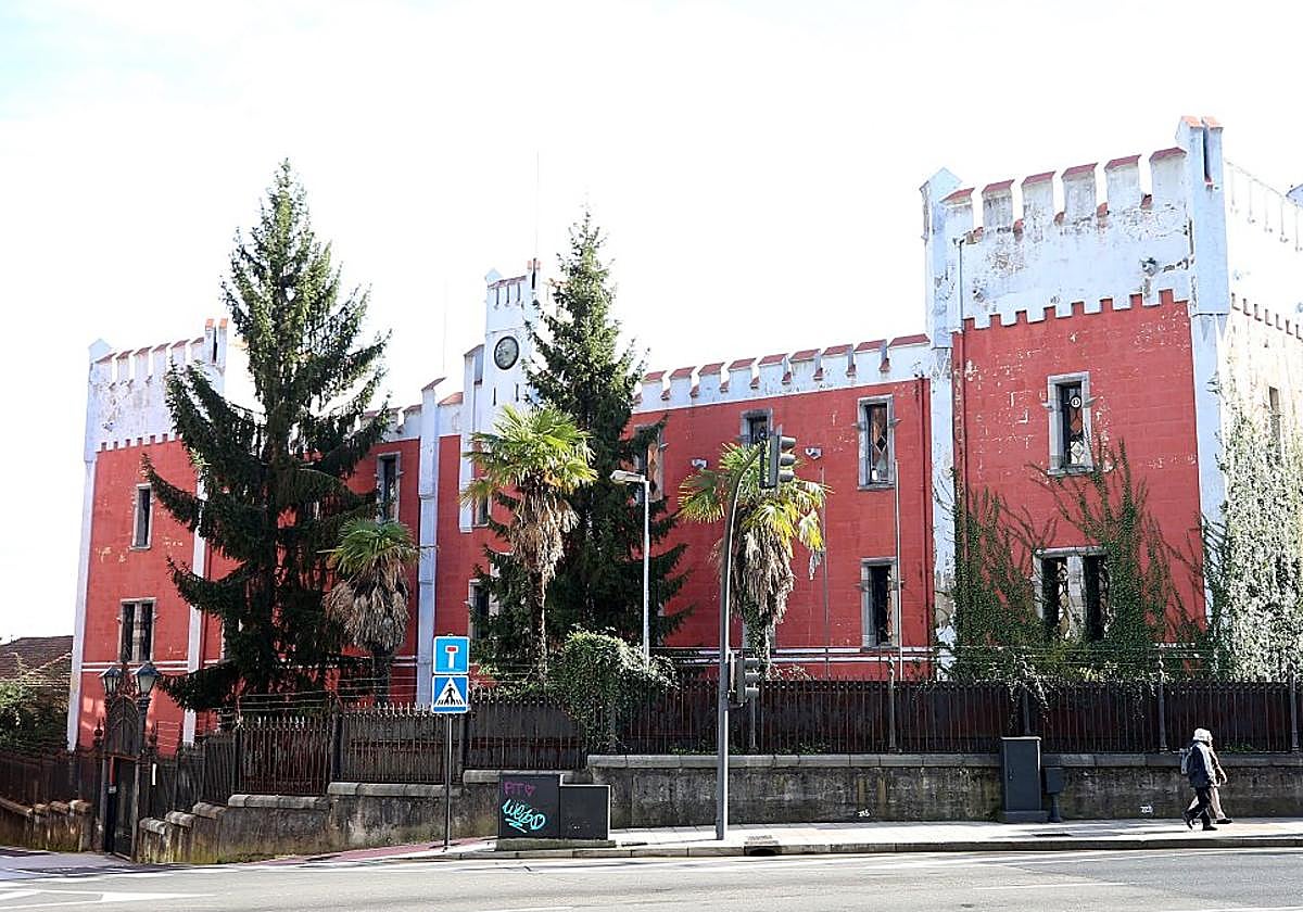 Los terrenos de la fábrica de armas de La Vega están a la espera de la firma del convenio para que se inicie la tramitación administrativa para su transformación.