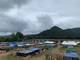 Las casetas ya están montadas en el prau Salcéu.