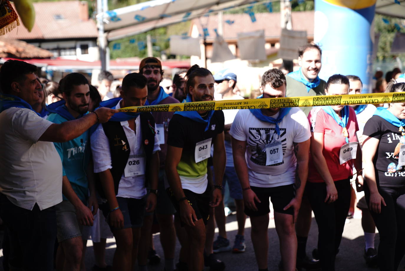 Más de 100 participantes en la carrera de madreñes de Bezanes