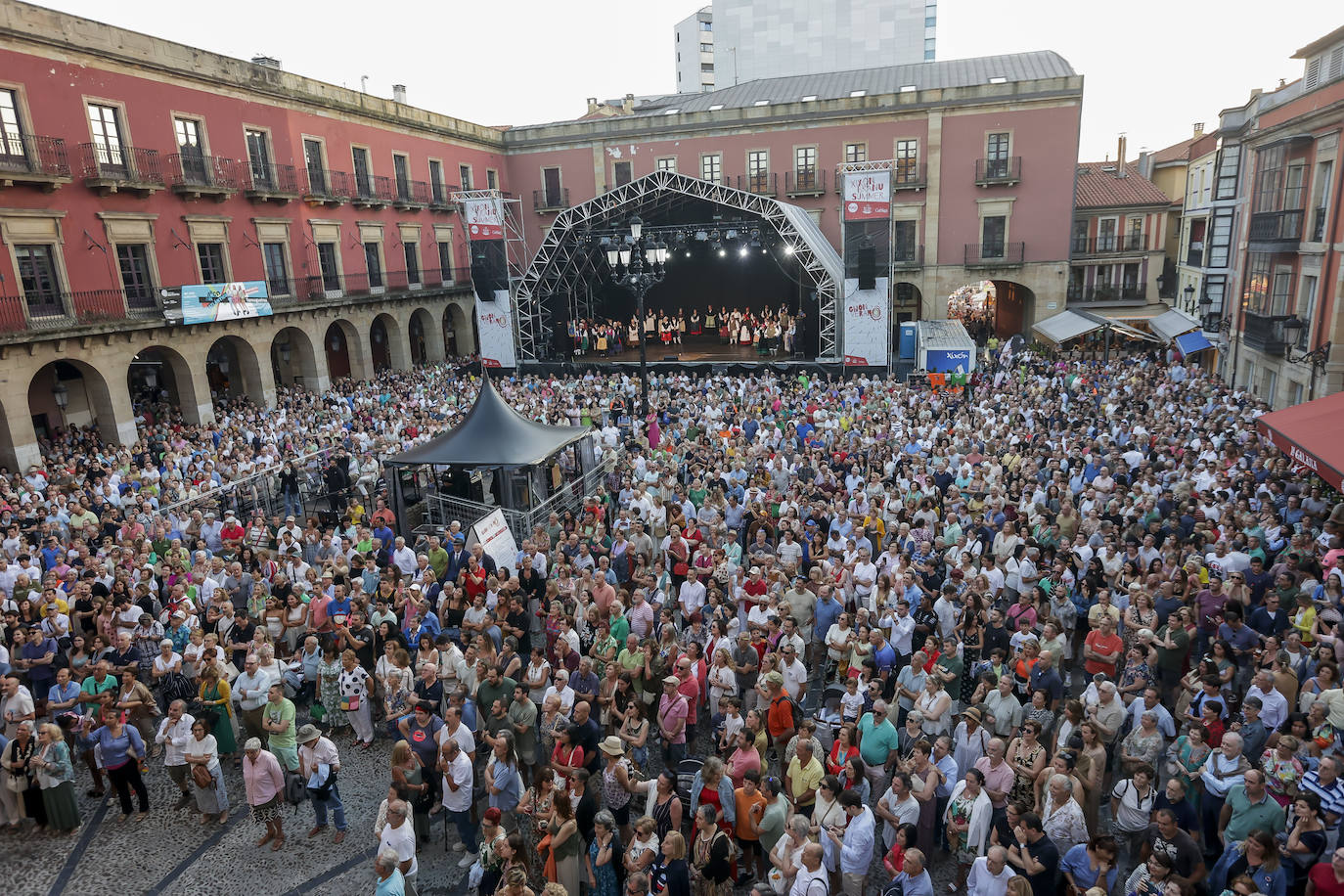 José Ángel Abad abre la Semana Grande