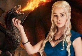 Emilia Clarke, actriz británica, en el papel de Daenerys Targaryen.