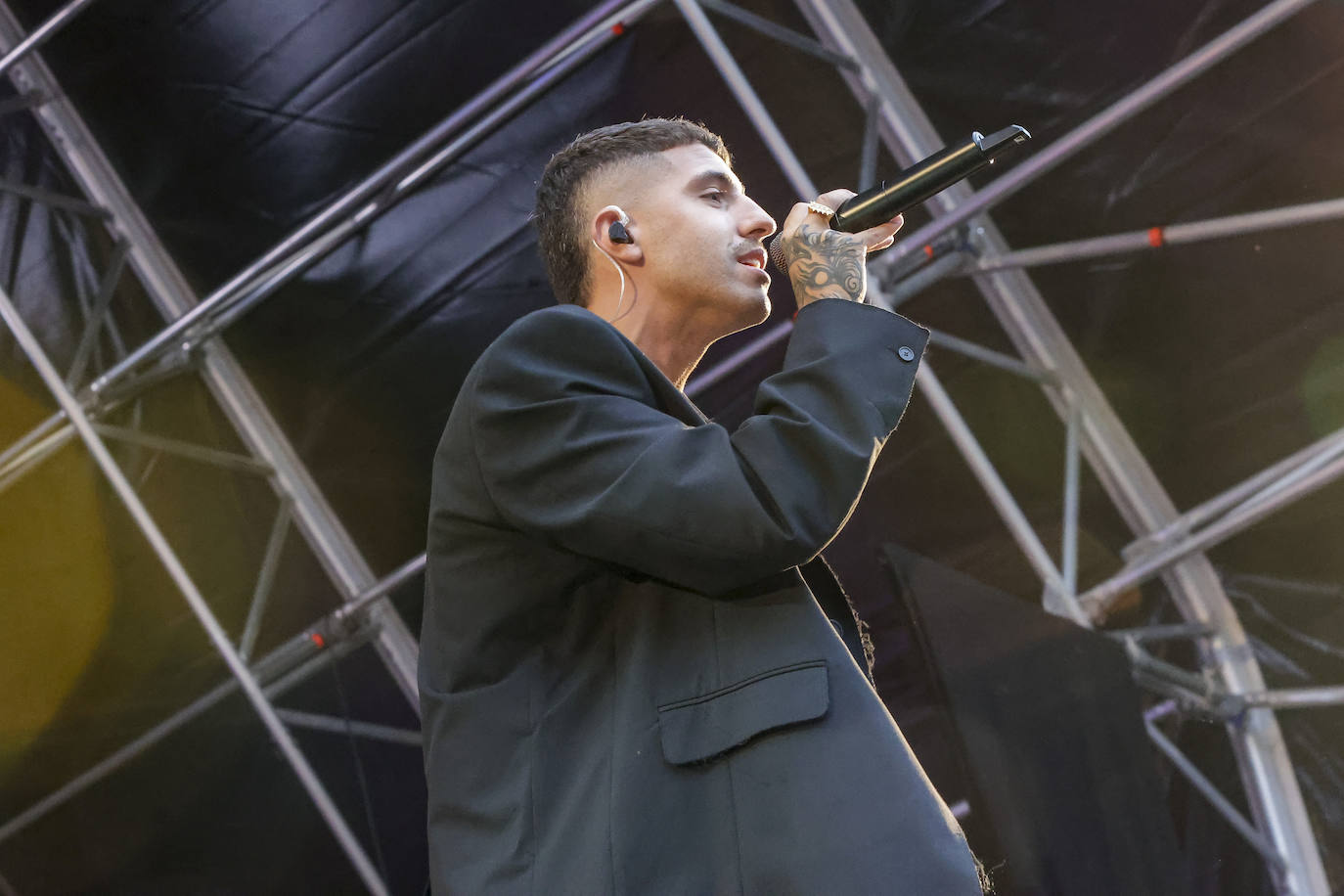 Enol y Muchachito Bombo Infierno triunfan en Gijón