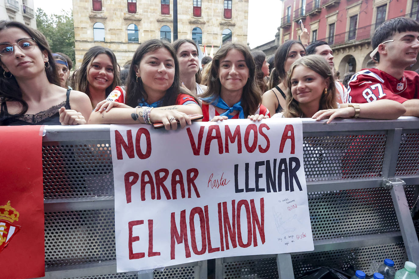 Enol y Muchachito Bombo Infierno triunfan en Gijón