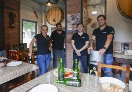 Anaís, Rober, Jose y César Javier Galeano, en El Yantar.