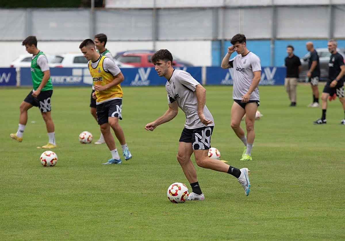 Iván Serrano, en un entrenamiento en el Suárez Puerta.