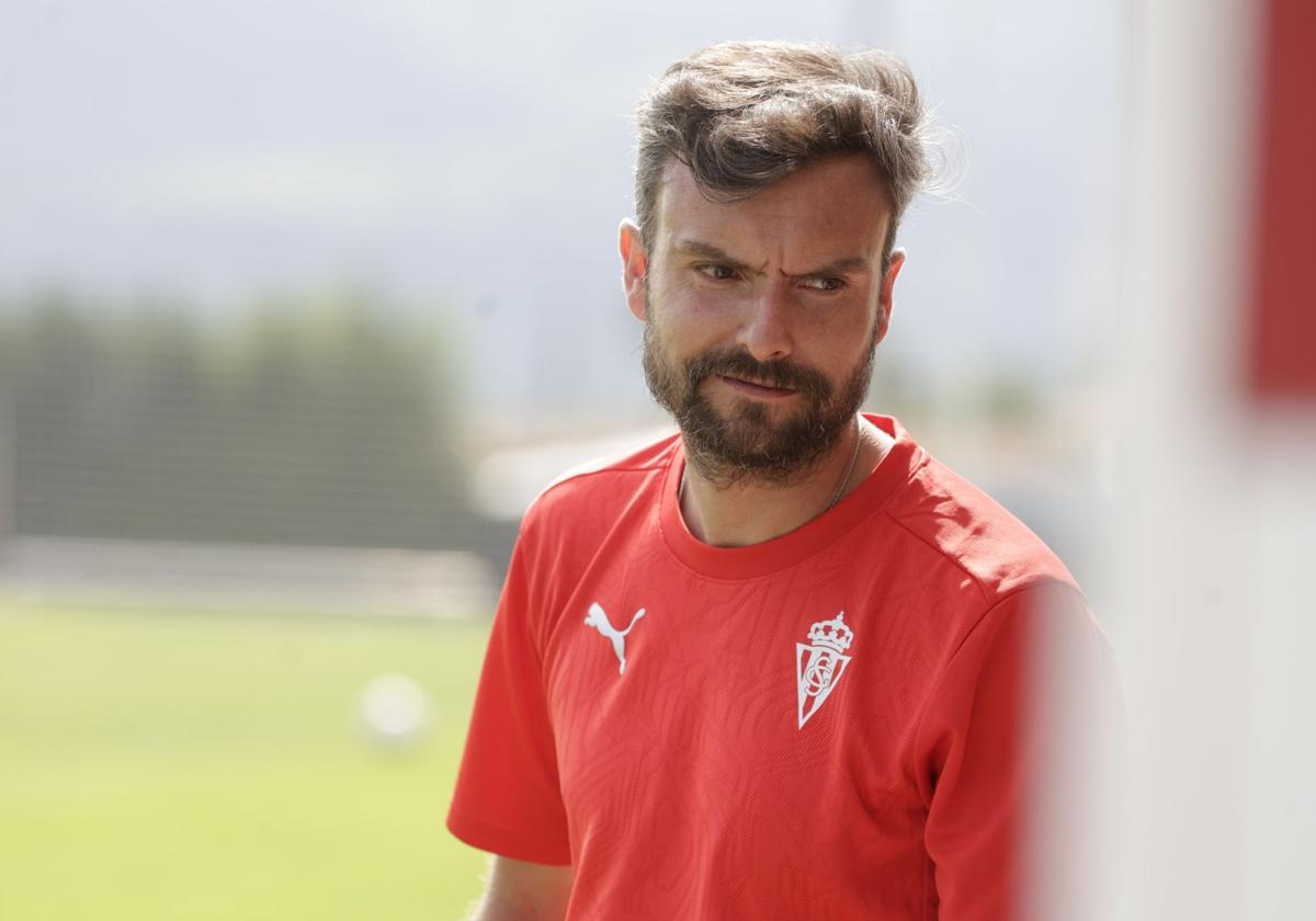 El entrenador del Sporting, Rubén Albés.