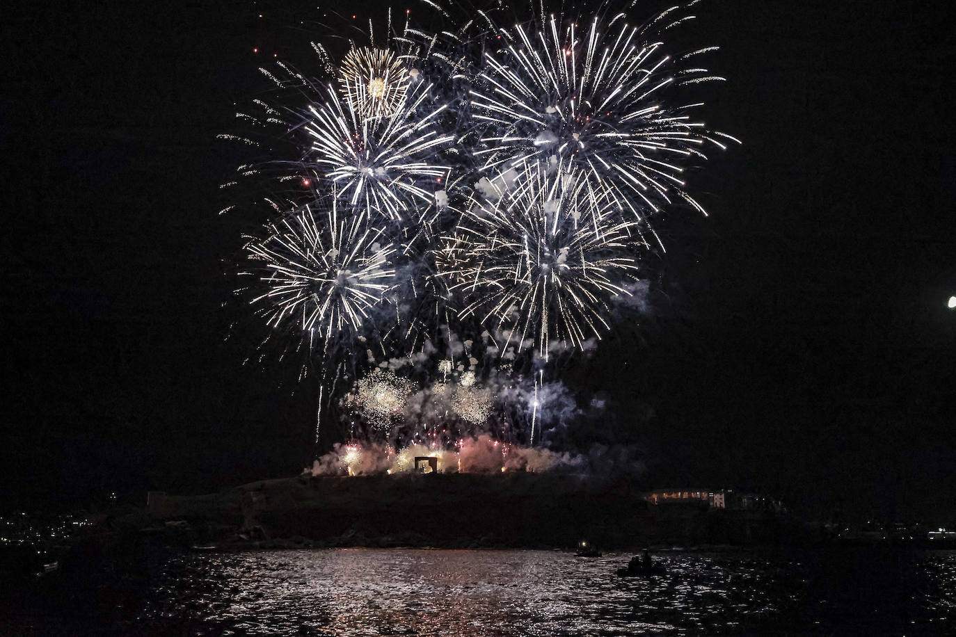 La otra cara de los Fuegos de Gijón