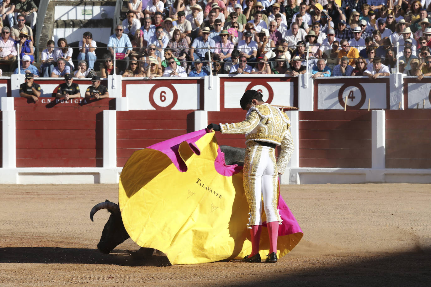 La primera tarde de toros en Gijón, en imágenes