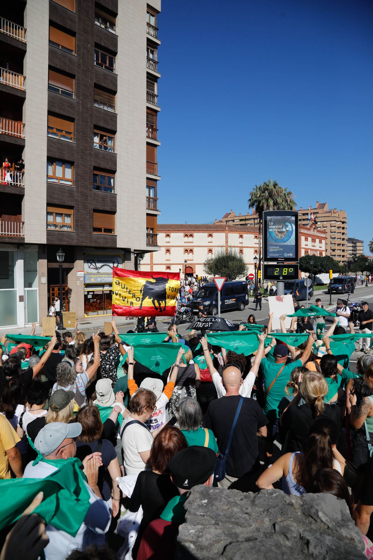 Manifestación antitaurina en Gijón