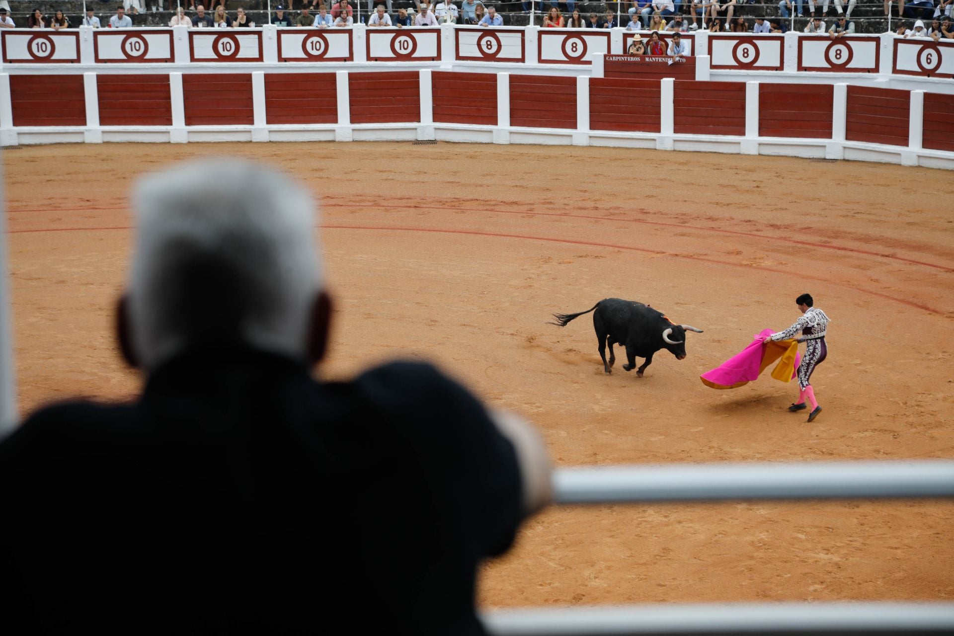 Tercera jornada de toros en Gijón