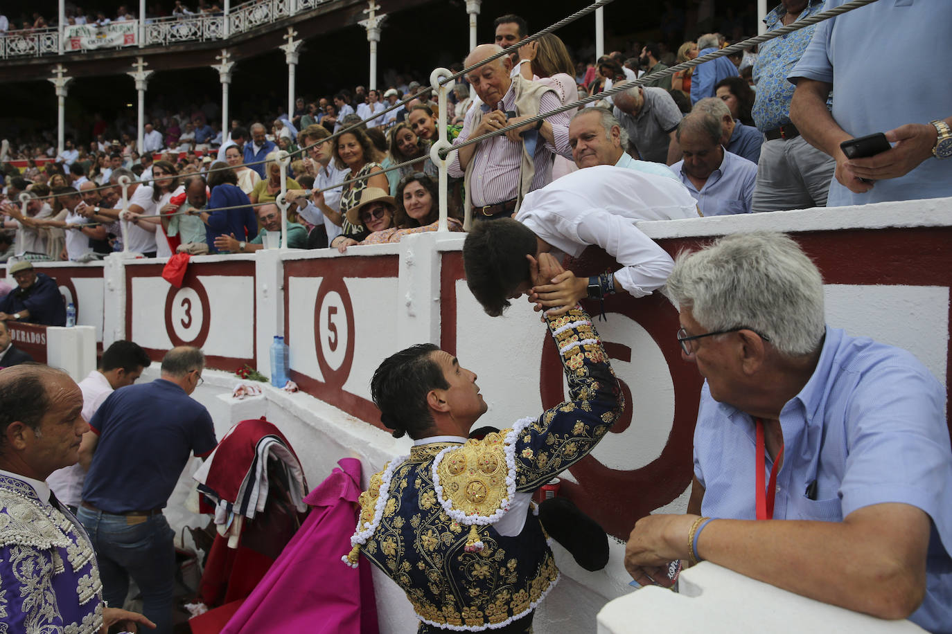 Tercera jornada de toros en Gijón