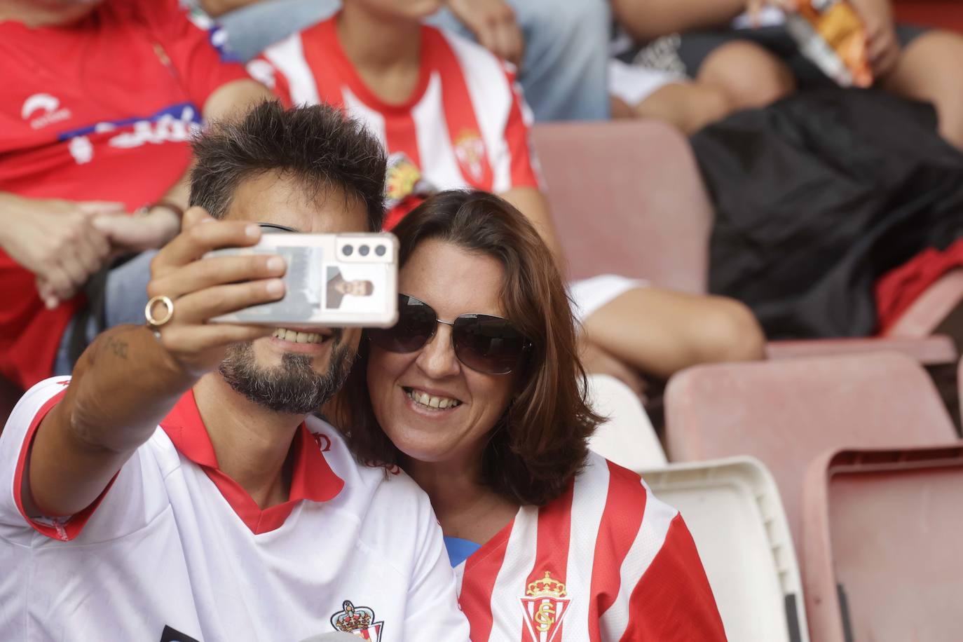 ¿Estuviste en el Sporting - Levante? ¡Búscate!