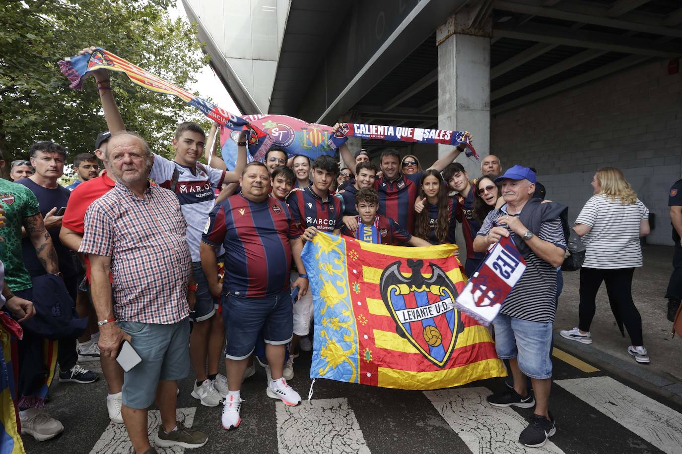 ¿Estuviste en el Sporting - Levante? ¡Búscate!