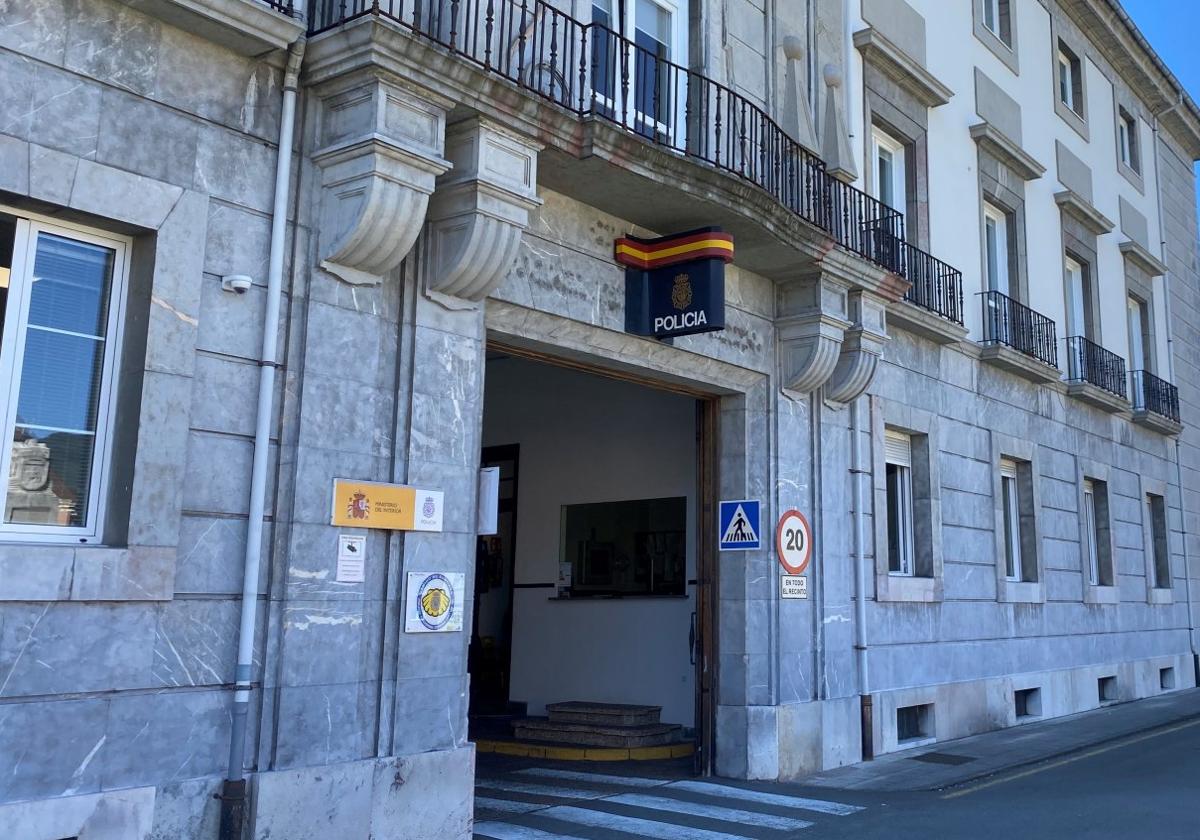 Acceso al cuartel de Buenavista.