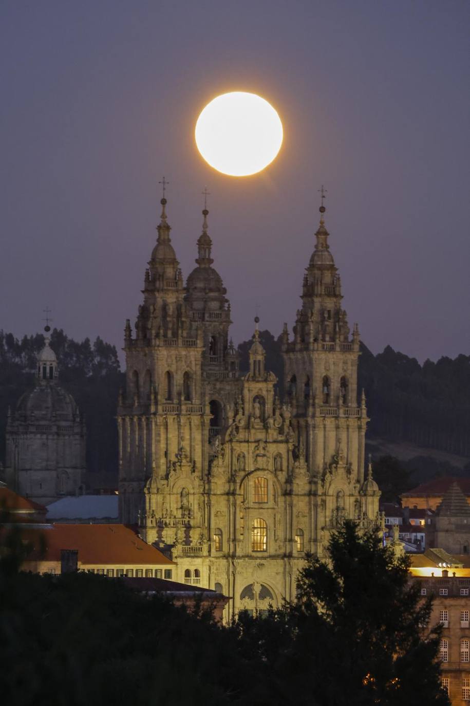 Desde Asturias hasta Río de Janeiro: así se vio la espectacular superluna azul