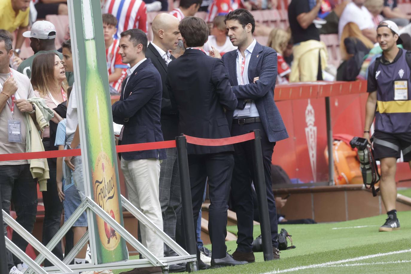 ¿Estuviste en El Molinón en el Sporting - Eldense? ¡Búscate!