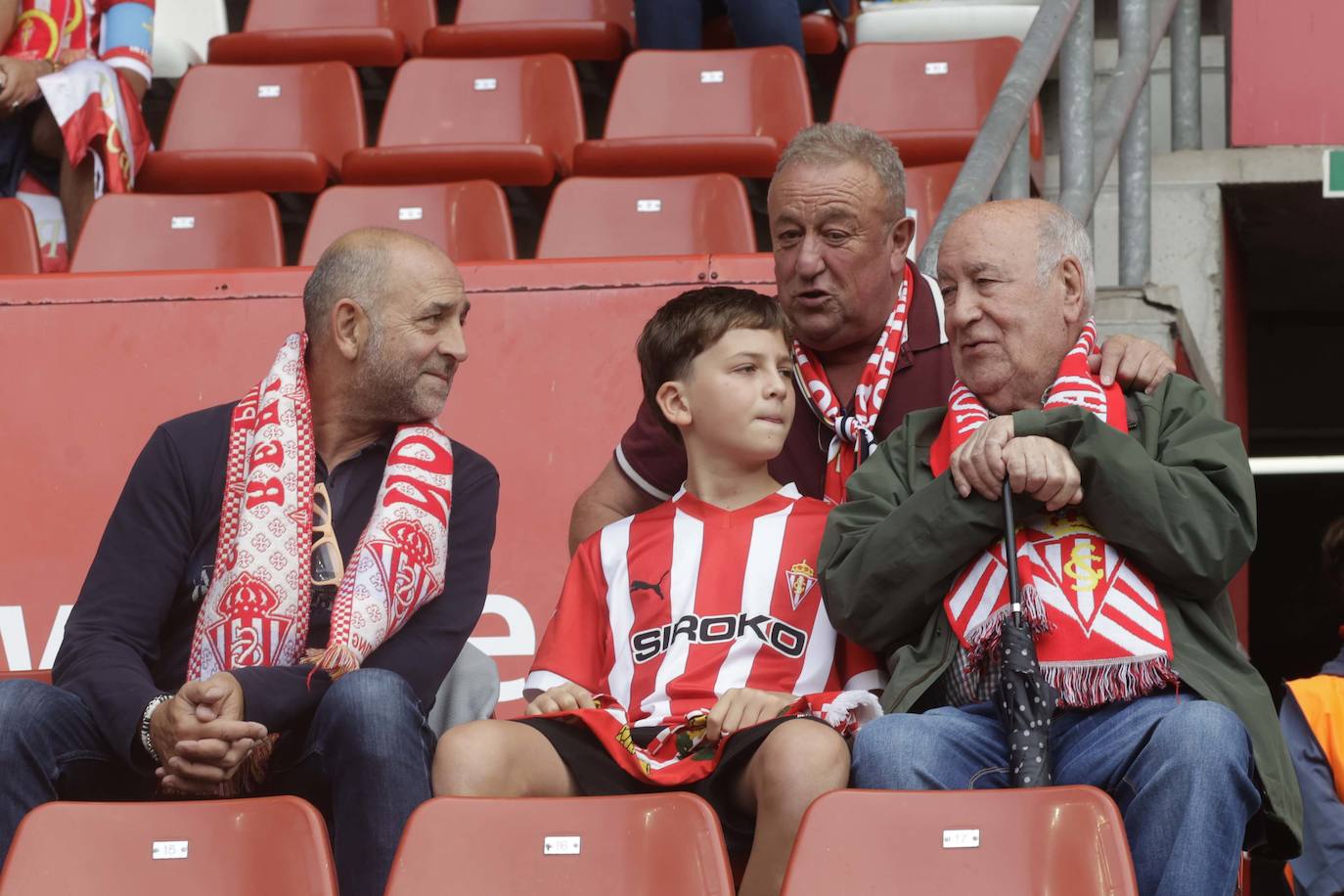 ¿Estuviste en El Molinón en el Sporting - Eldense? ¡Búscate!