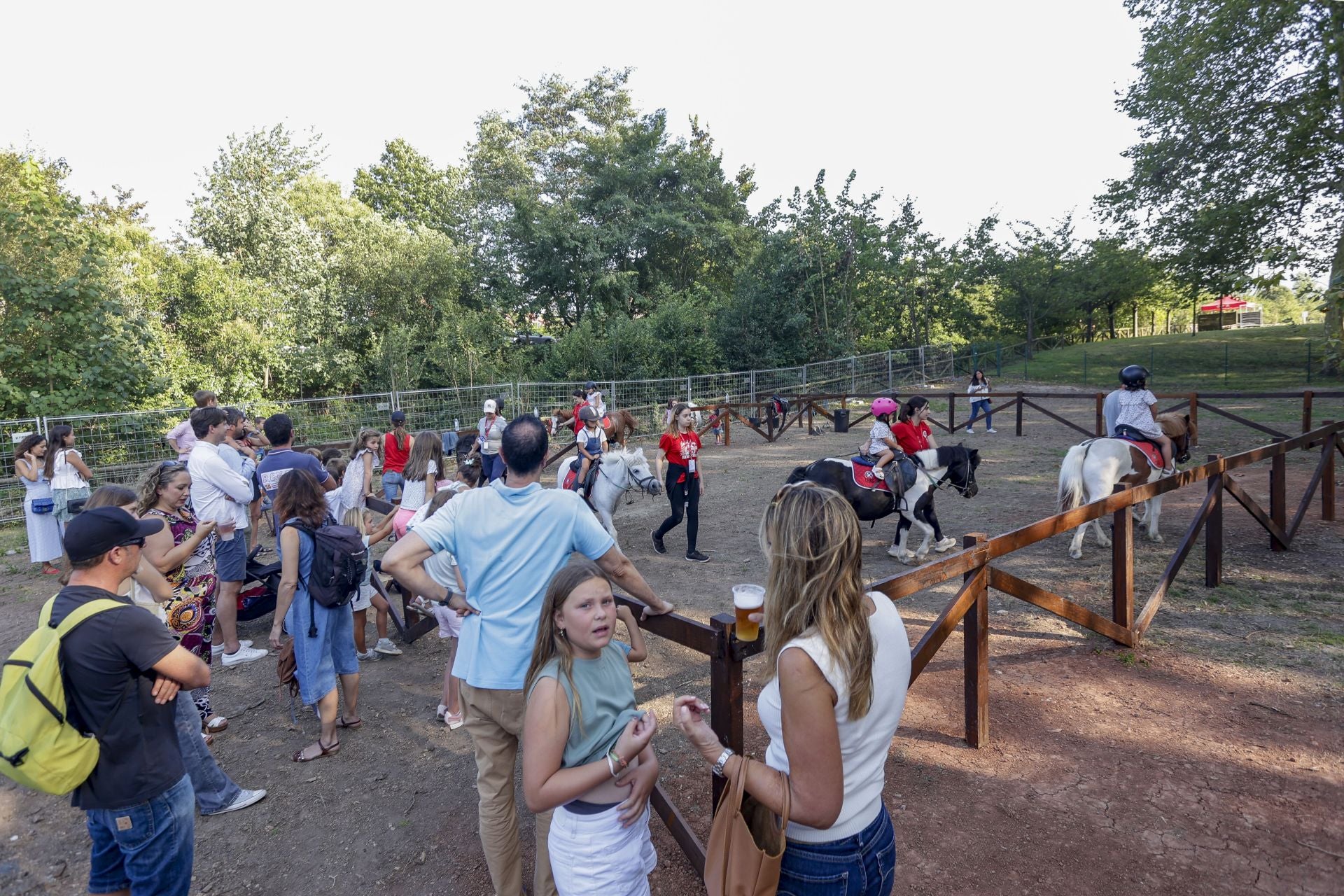 Pistoletazo de salida del concurso hípico de Gijón