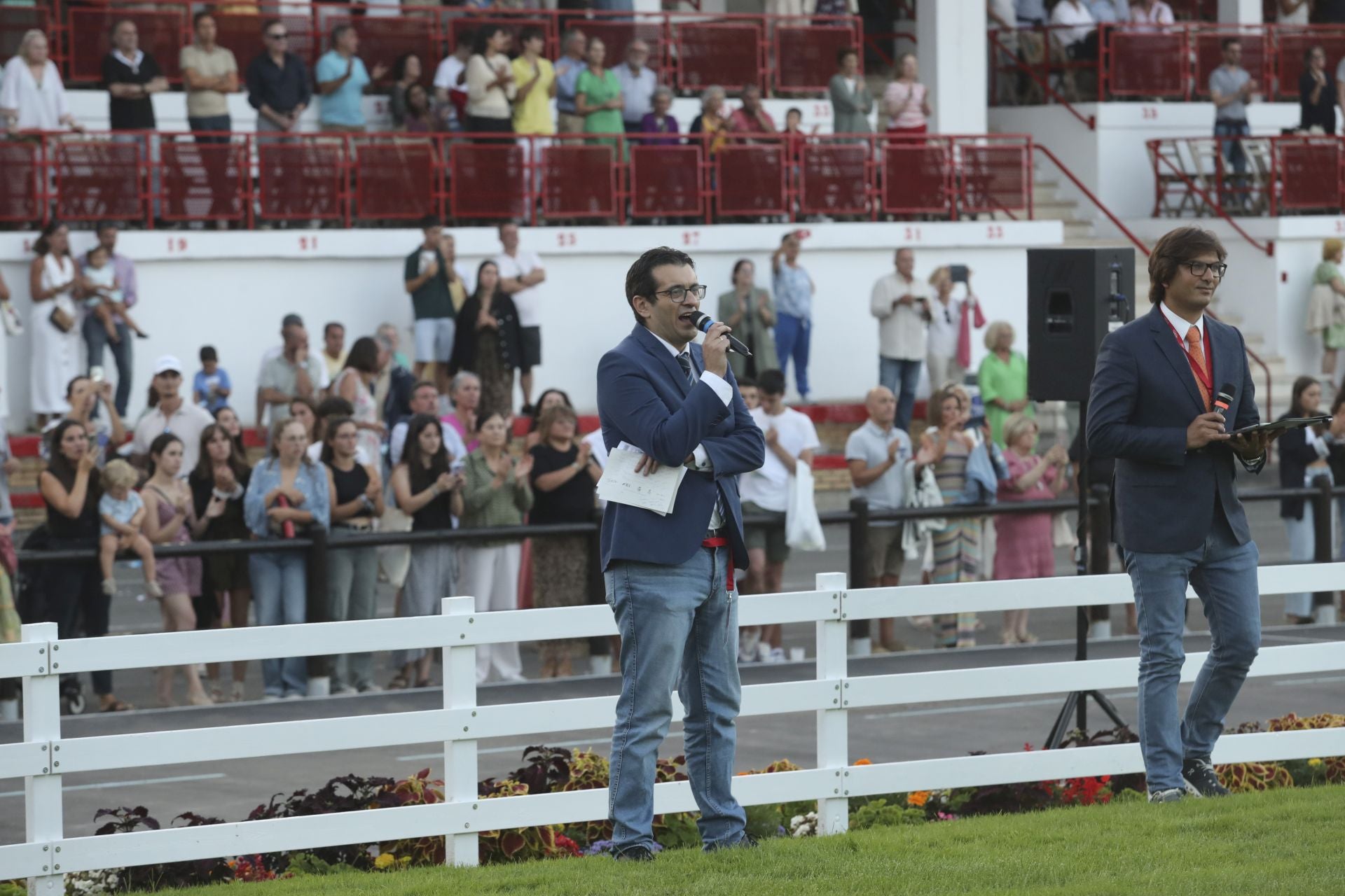 Pistoletazo de salida del concurso hípico de Gijón