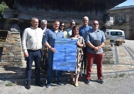 La vicepresidenta del Principado, Gimena Llamedo y el director general de Reto Demográfico, Marcos Niño, han presentado esta mañana las actividades en el Día de Asturias.