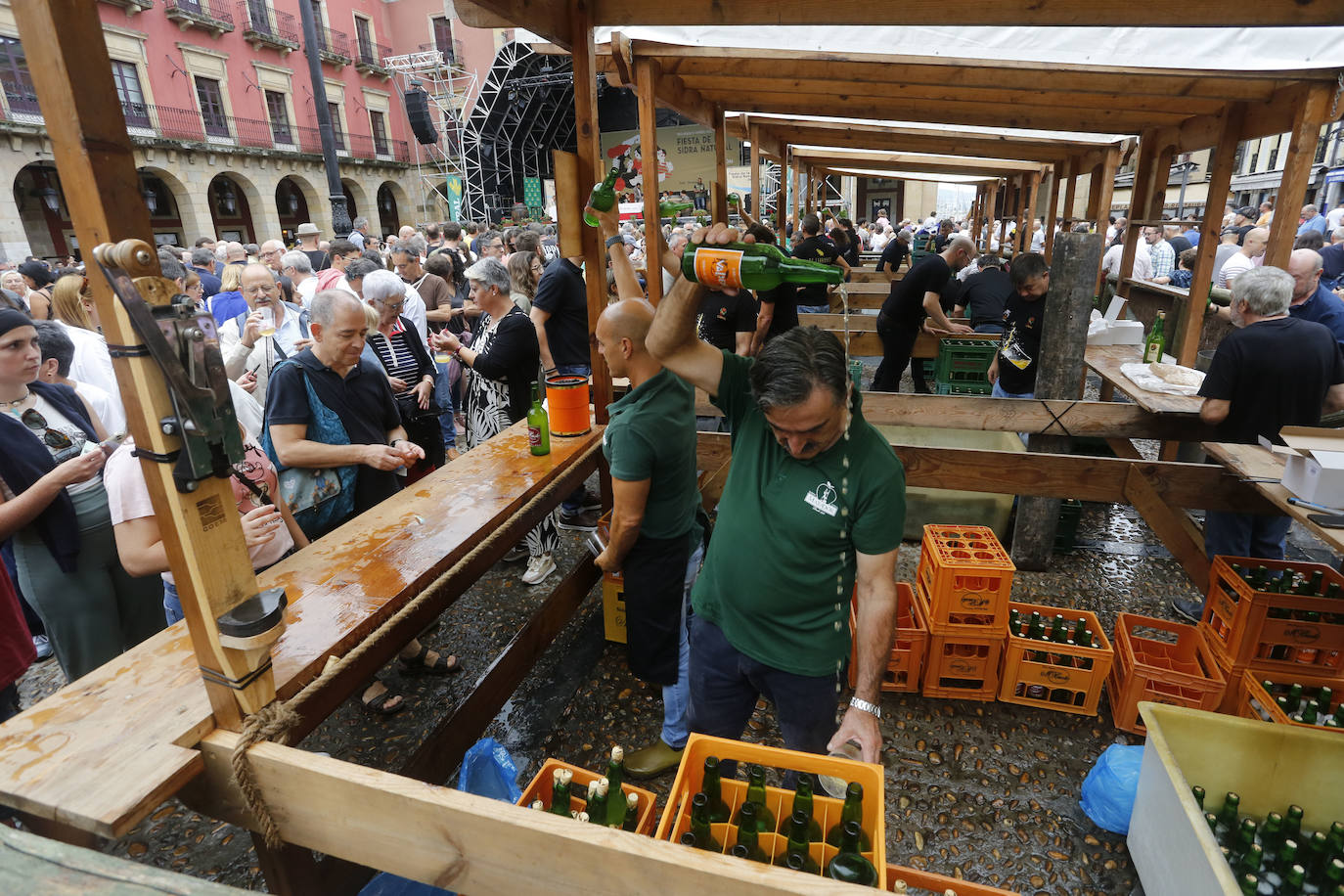 Broche de oro para la Fiesta de la Sidra de Gijón