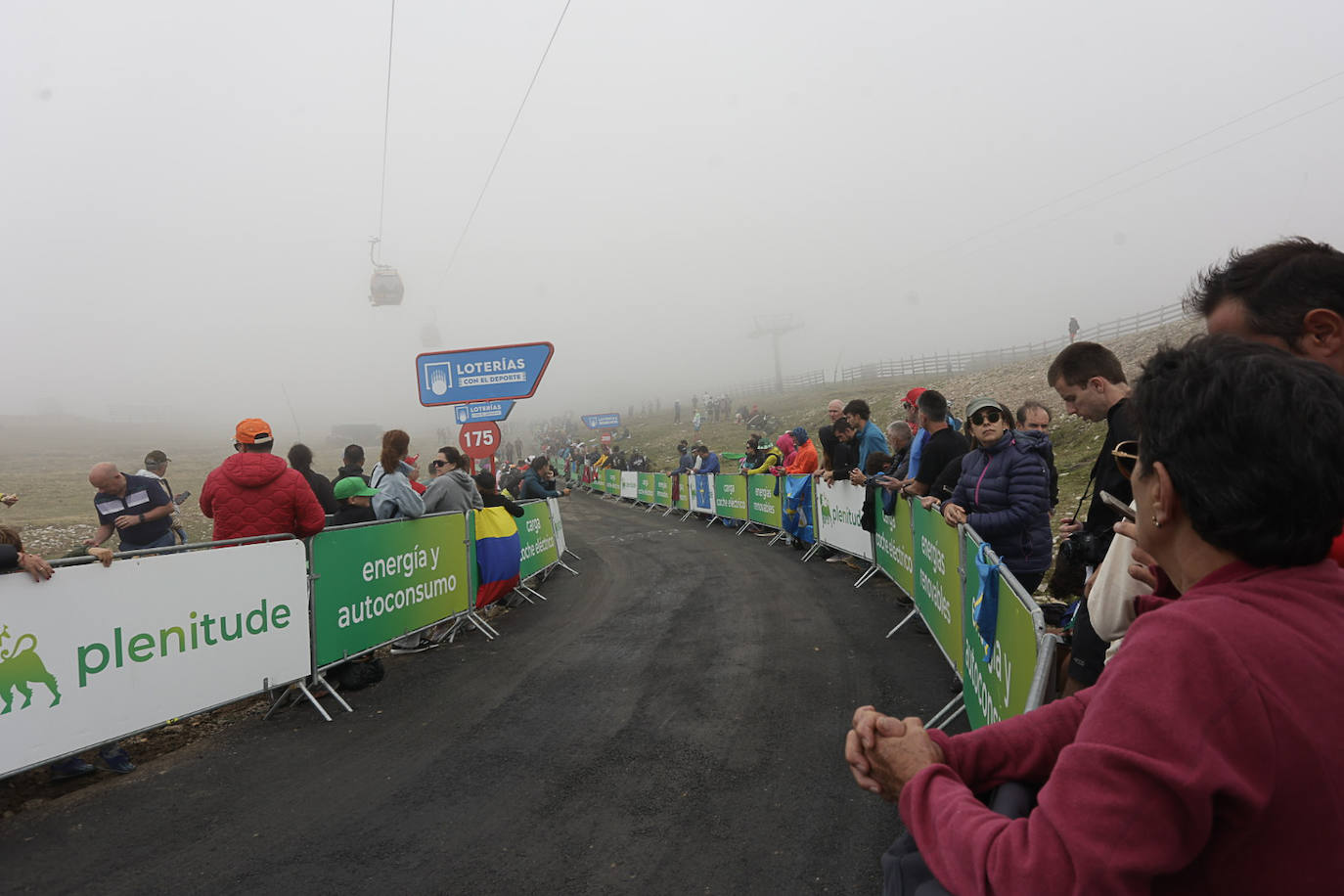 Asturias, escenario ciclista: las imágenes de la Vuelta en la llegada al Cuitu Negru