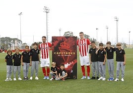 Kevin y Maras en su presentación oficial como nuesvos jugadores del Sporting.