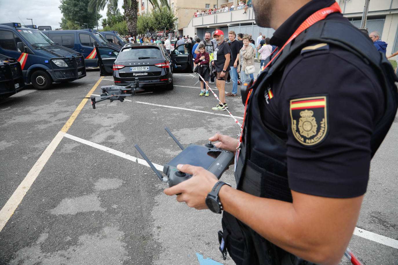 Las imágenes que deja La Vuelta: la salida en Luanco y su paso por Gijón