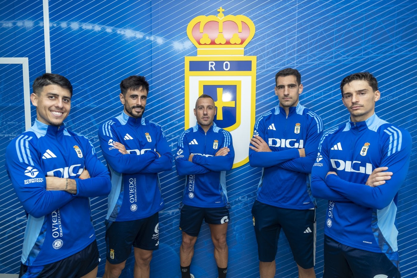 Colombatto, David Costas, Santi Cazorla, Dani Calvo y Oier Luengo, los capitanes del Real Oviedo.