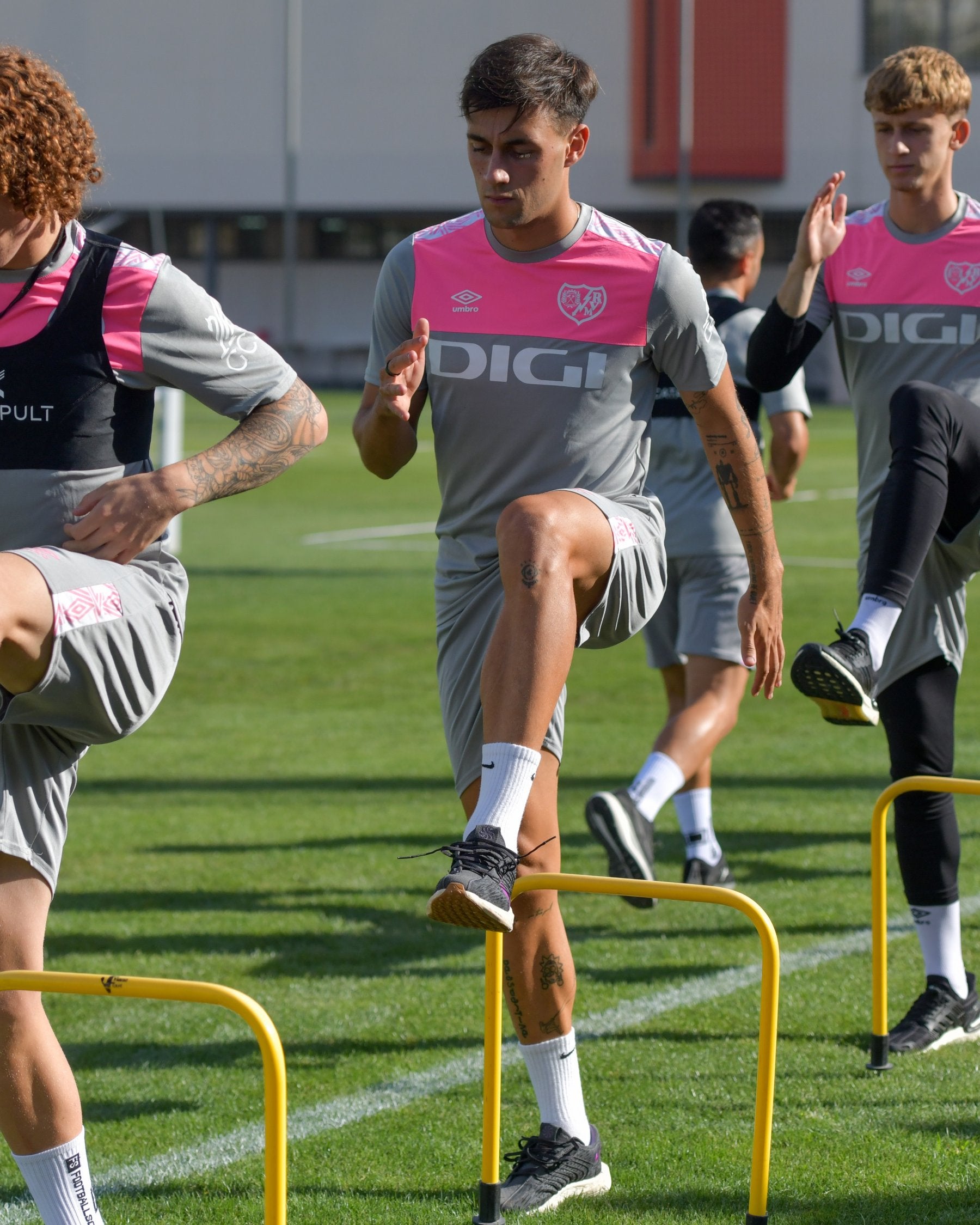 Pedro Díaz, durante un entrenamiento con el Rayo Vallecano.