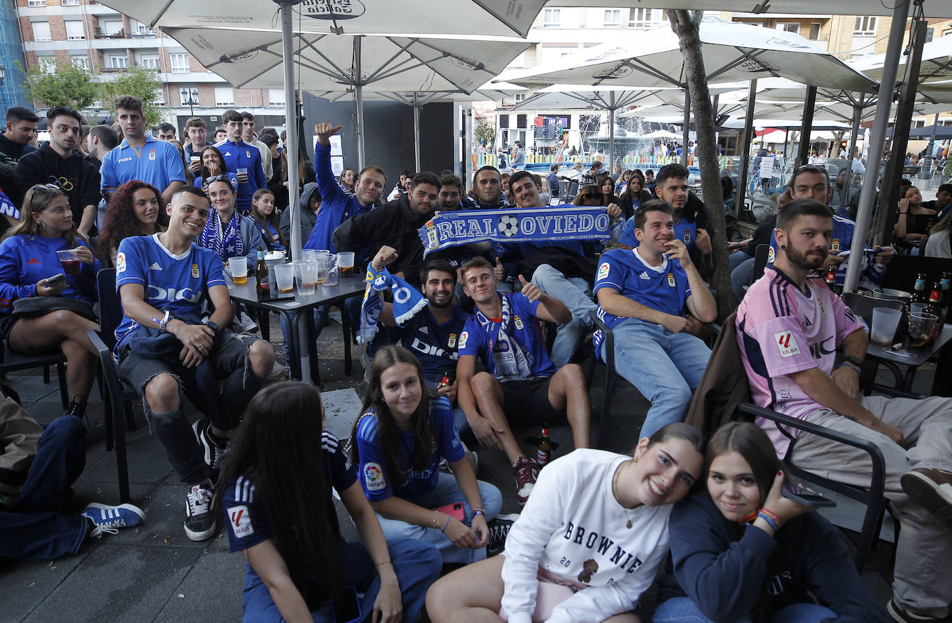 Así vivió la afición del Oviedo el derbi