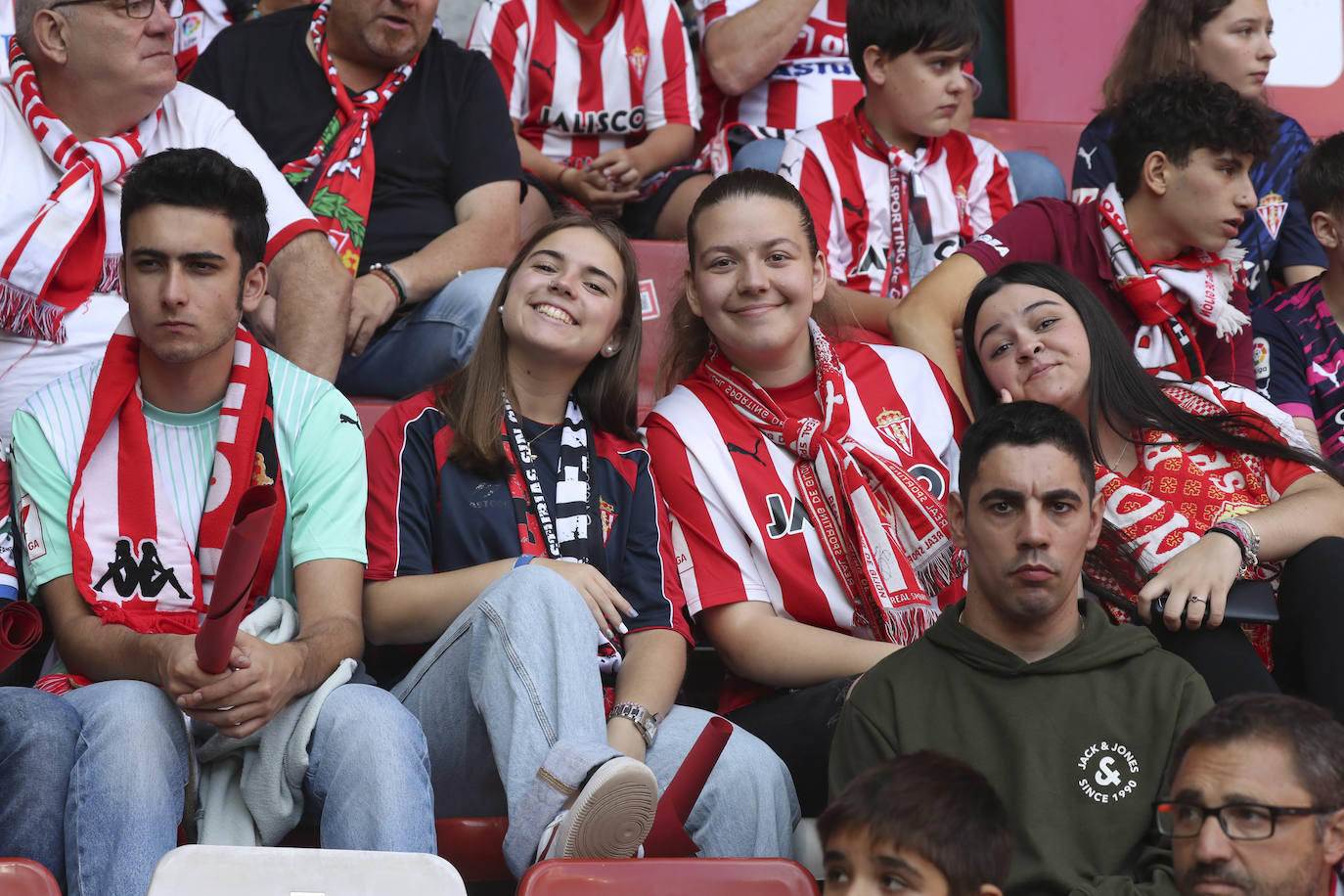 ¿Estuviste en el Sporting - Real Oviedo? ¡Búscate!