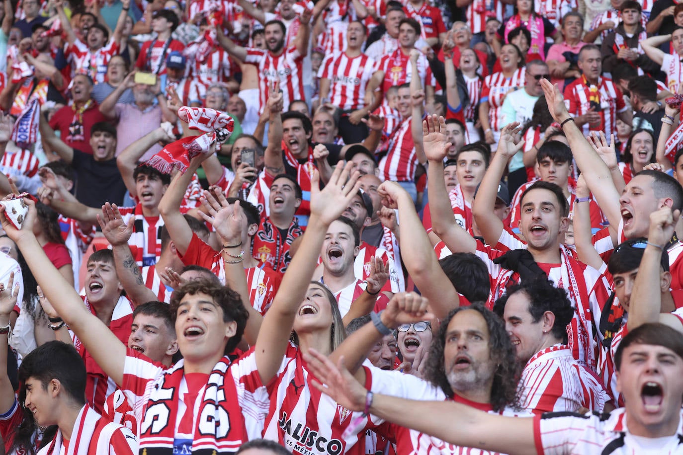 ¿Estuviste en el Sporting - Real Oviedo? ¡Búscate!