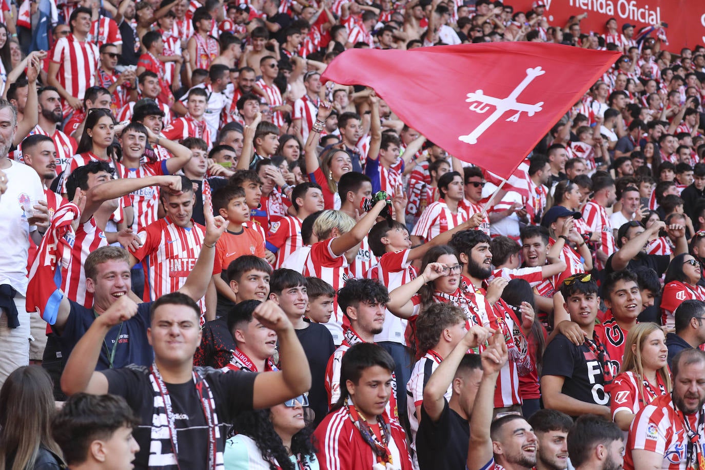 ¿Estuviste en el Sporting - Real Oviedo? ¡Búscate!