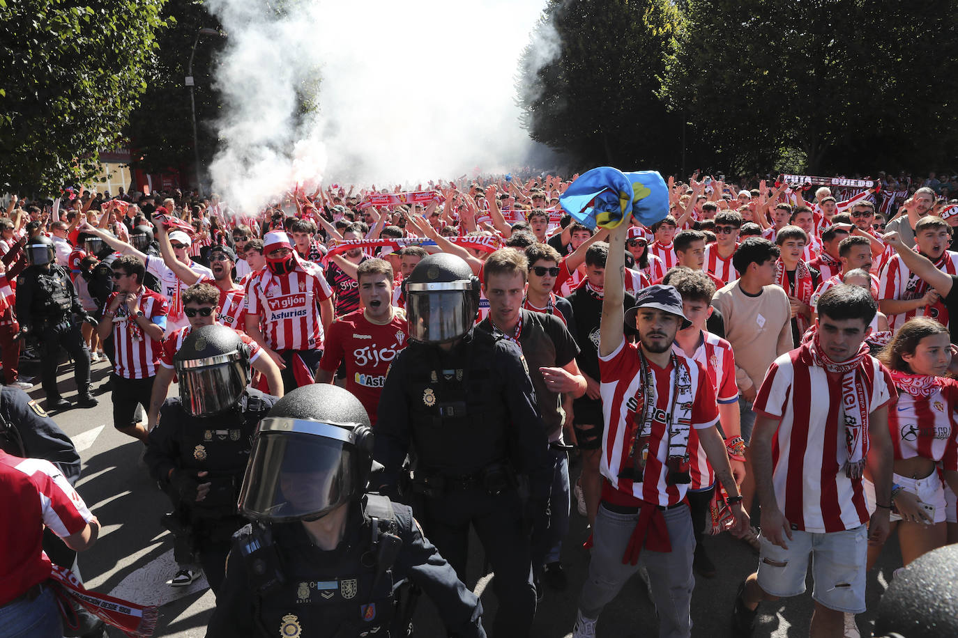 ¿Estuviste en el Sporting - Real Oviedo? ¡Búscate!