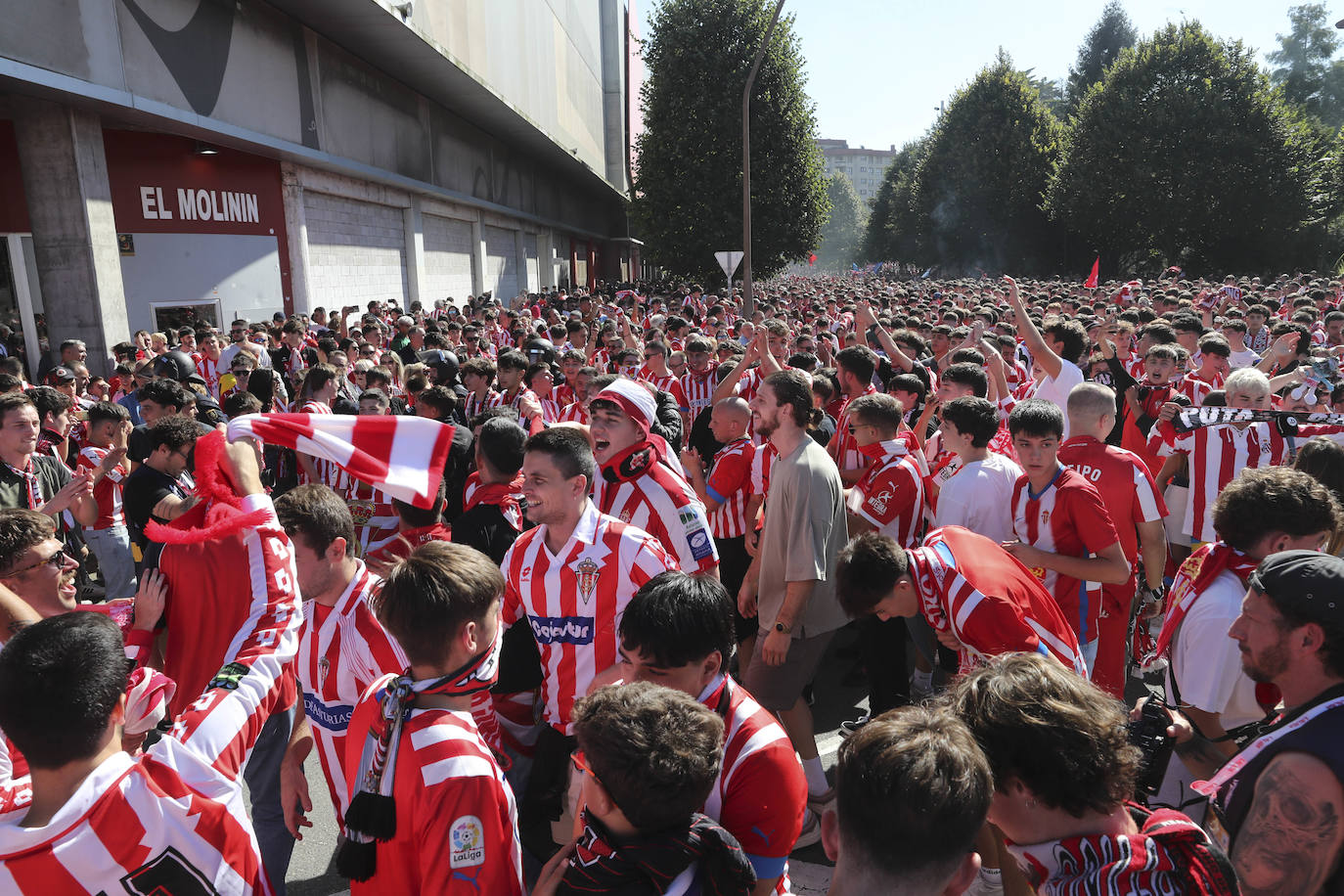 ¿Estuviste en el Sporting - Real Oviedo? ¡Búscate!