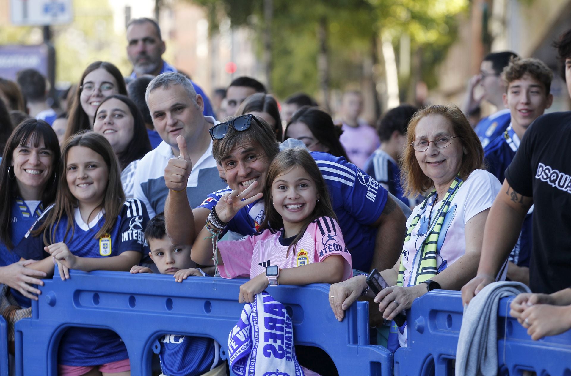 Impresionante despedida del oviedismo a sus jugadores