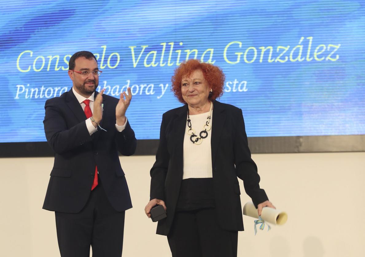 Consuelo Vallina, tras recibir la Medalla de Asturias.