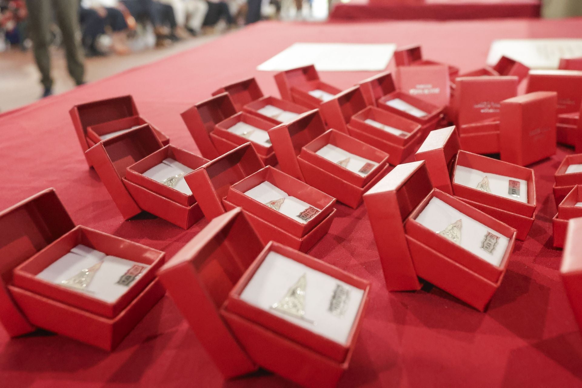 El Grupo Covadonga distingue a sus socios de mérito y de honor