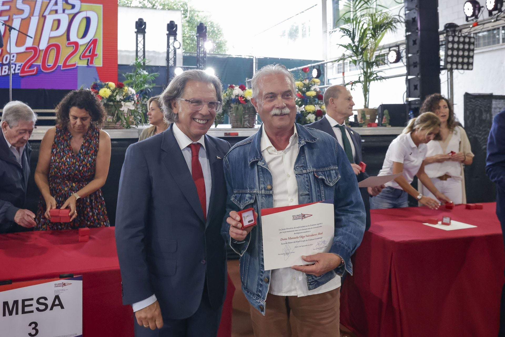 El Grupo Covadonga distingue a sus socios de mérito y de honor