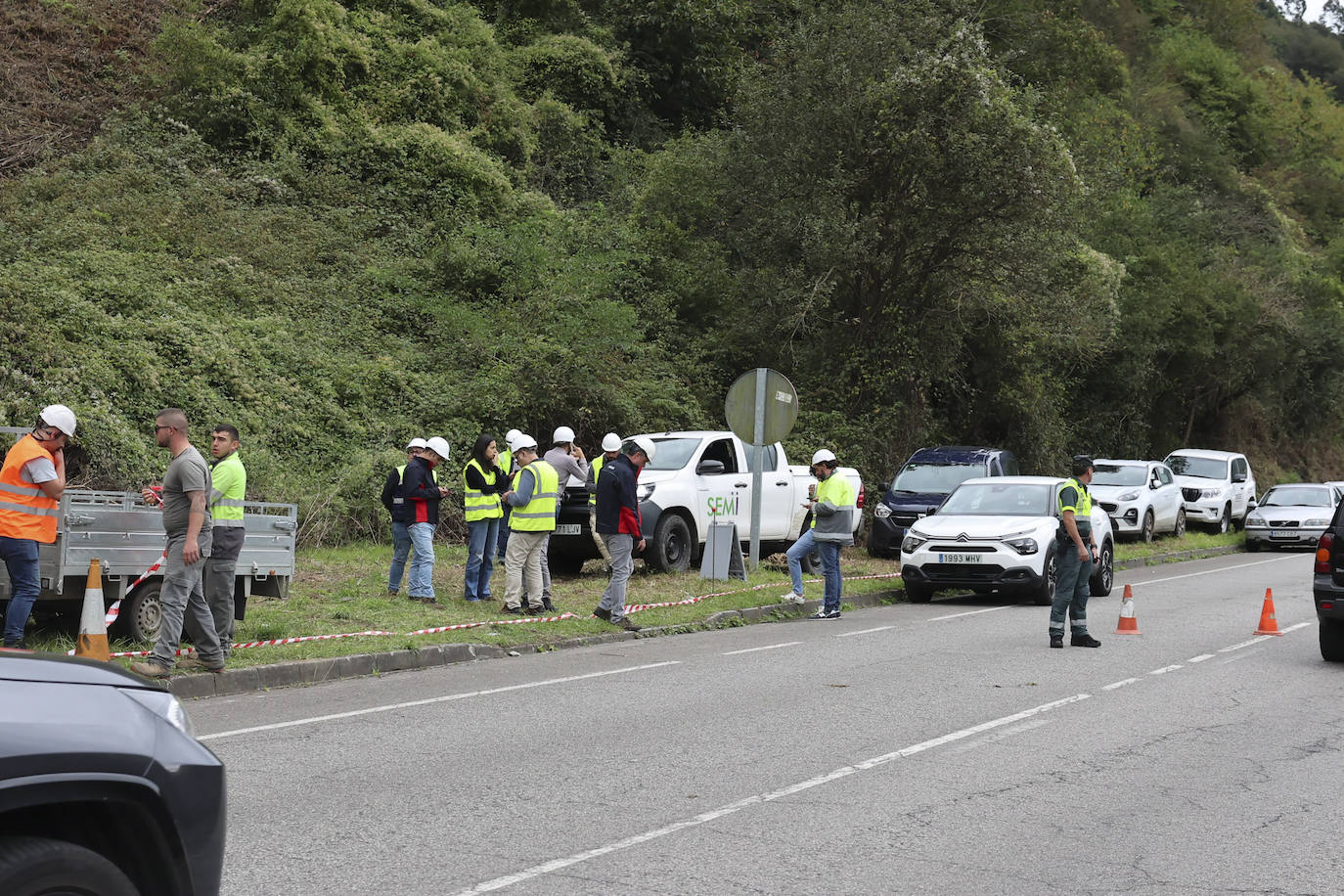 Un accidente en Mieres se cobra la vida de un operario de grúa