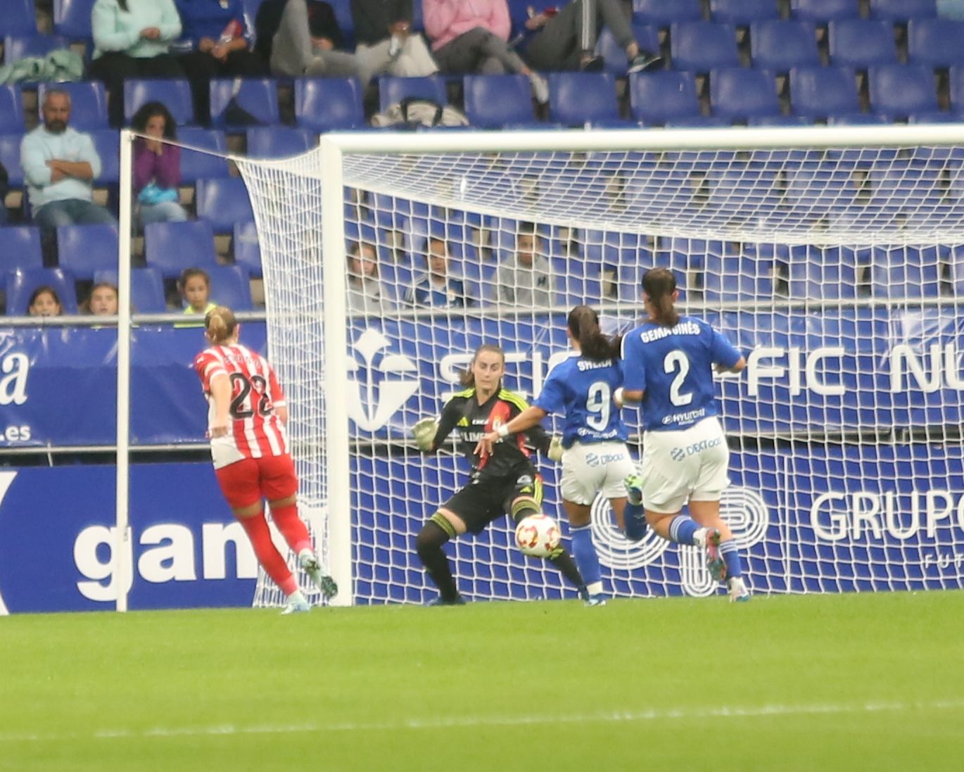 Las mejores imágenes del Real Oviedo - Sporting de Gijón