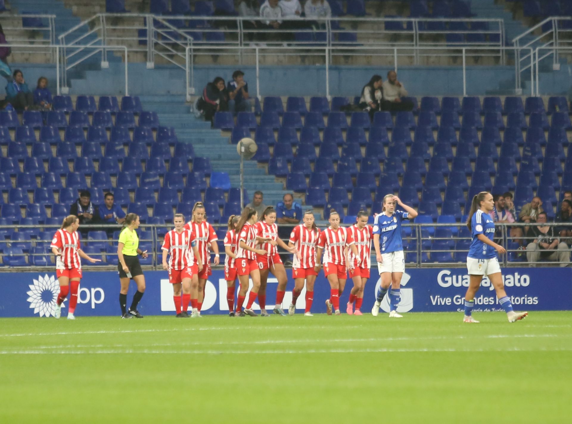 Las mejores imágenes del Real Oviedo - Sporting de Gijón