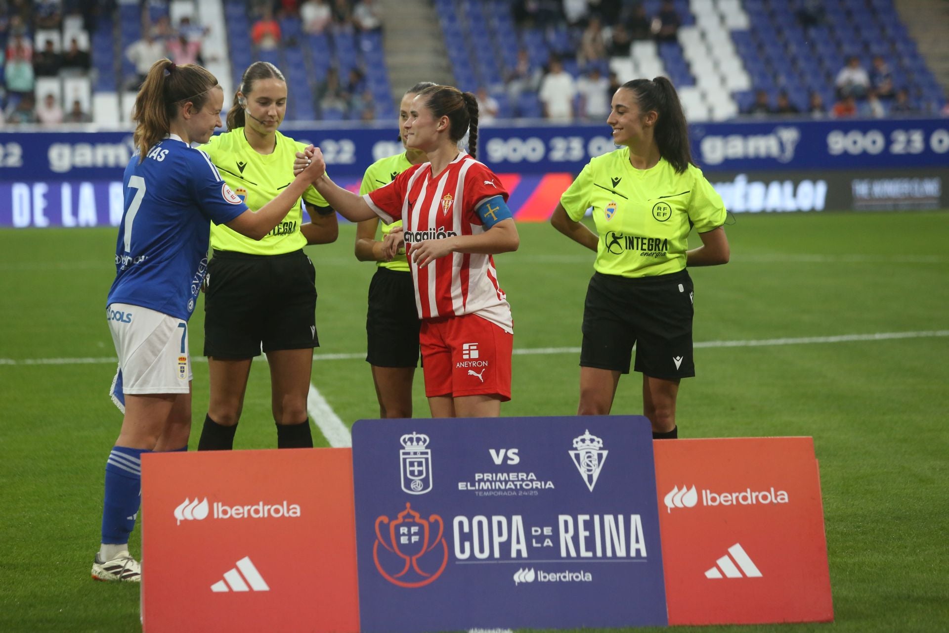 Las mejores imágenes del Real Oviedo - Sporting de Gijón