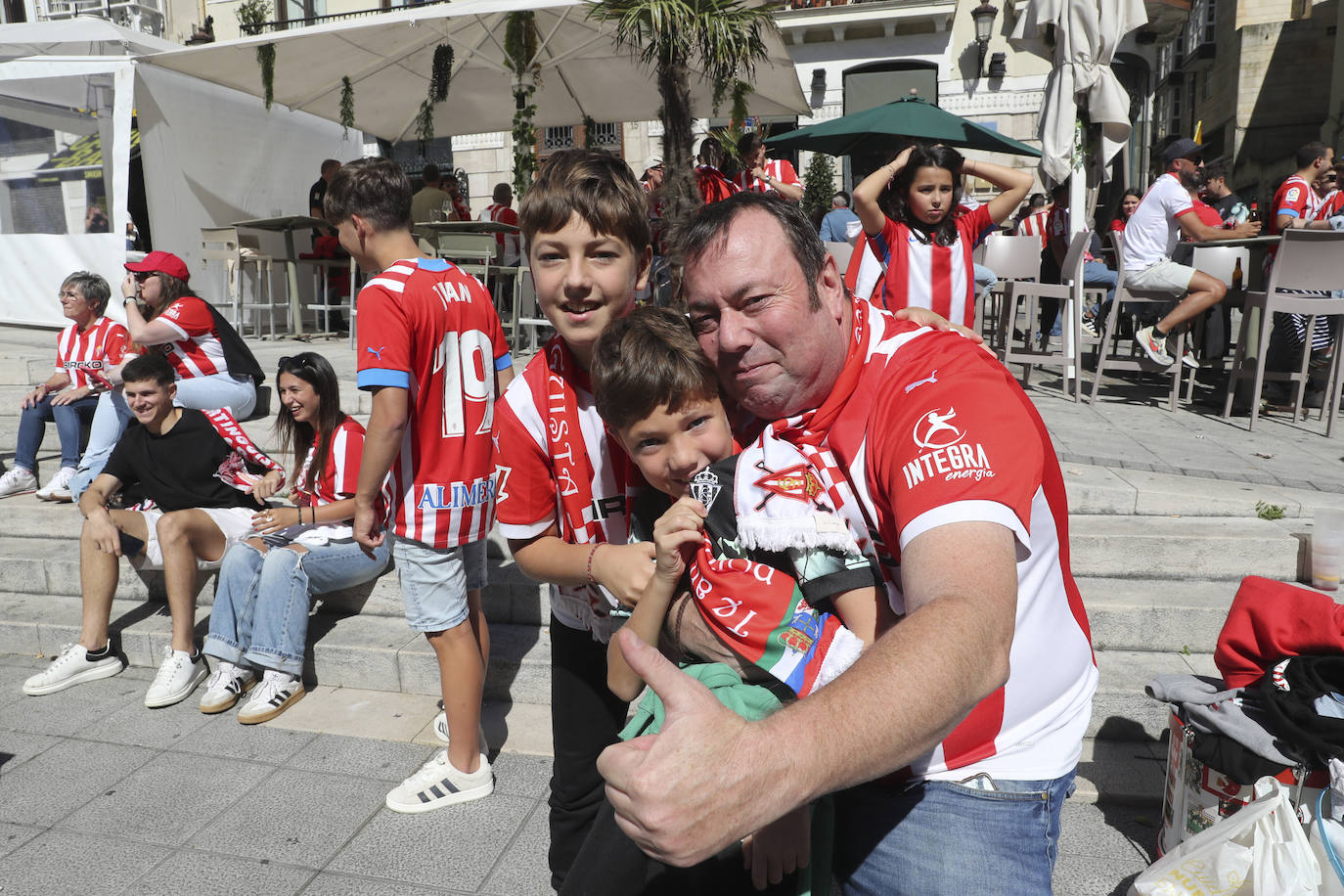 Ambientazo en Santander con la avalancha de sportinguistas