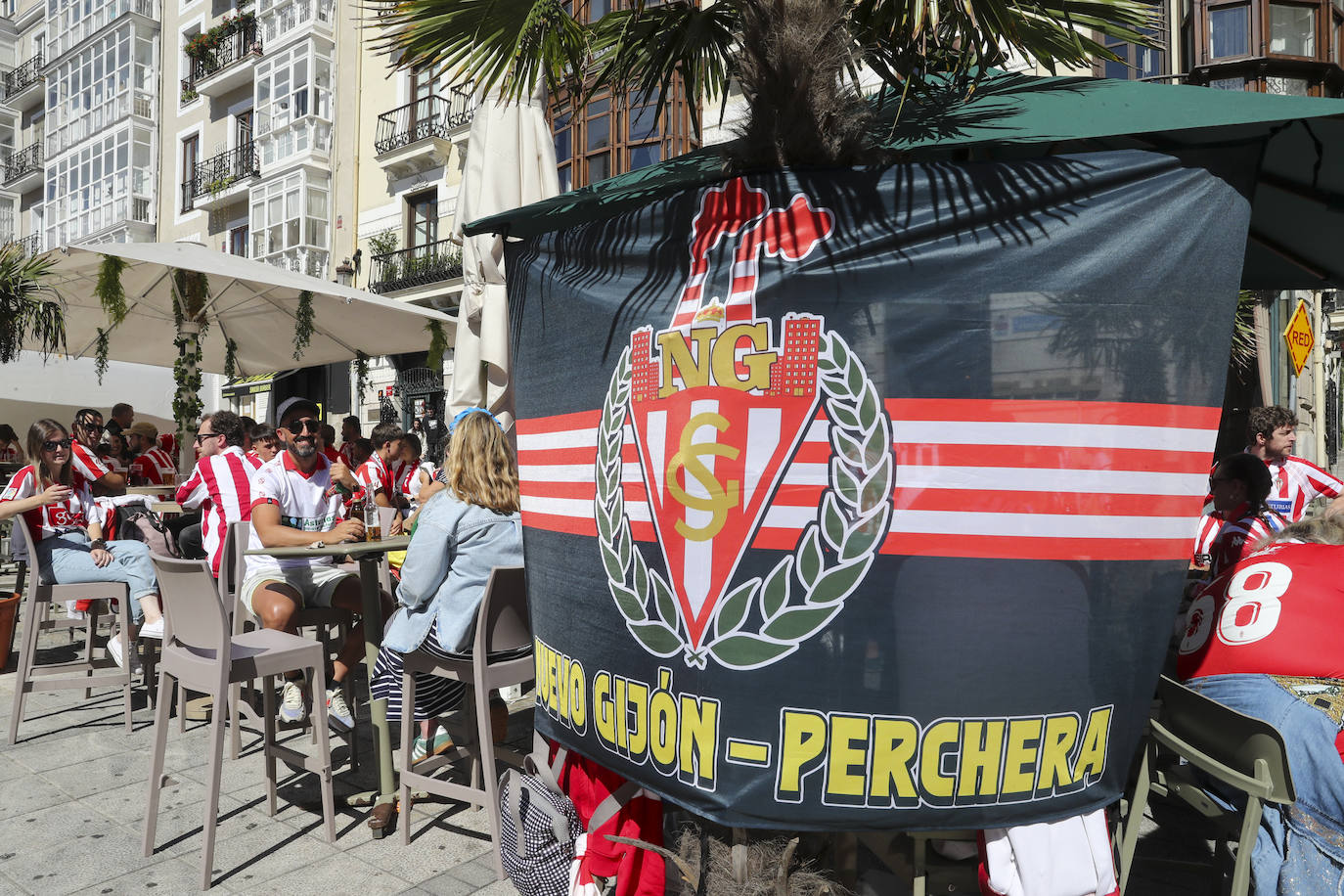 Ambientazo en Santander con la avalancha de sportinguistas