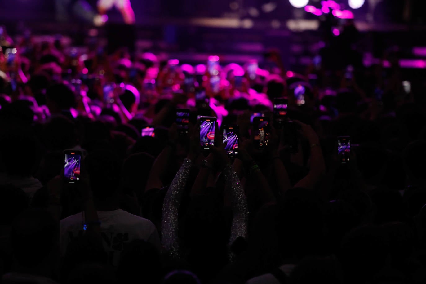 Mike Towers enciende La Ería