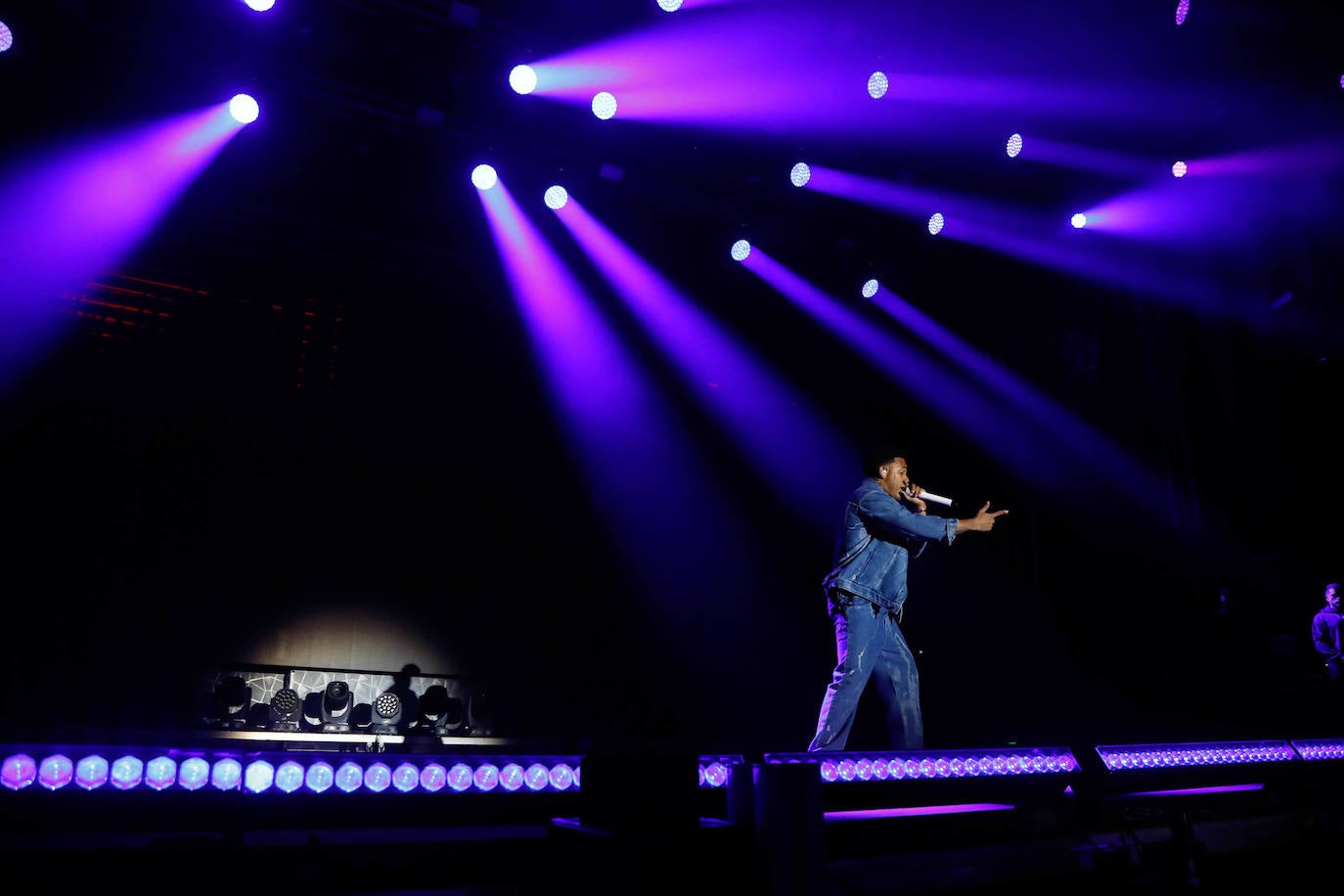 Mike Towers enciende La Ería